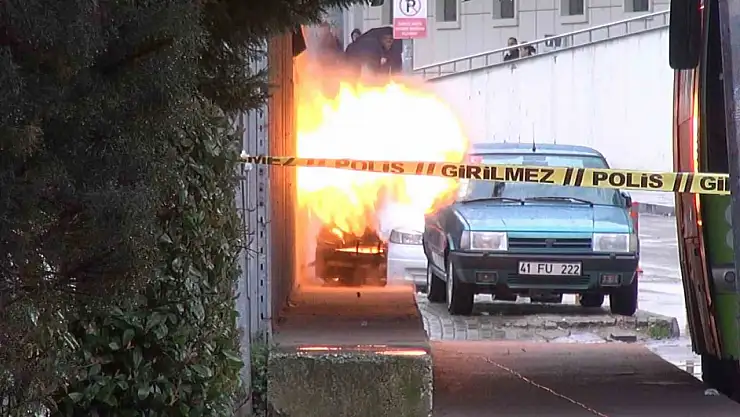 Hastane önünde bulunan şüpheli valiz patlatıldı