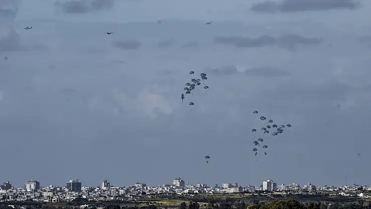 Havadan atılan yardım kutusu sonu oldu