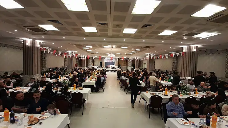 Hemşeriler iftarda bir araya geldi