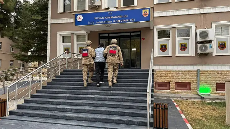 Her yerde aranan 4 hükümlü yakalandı!