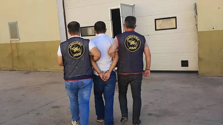 Hırsızlık suçundan aranan şahıs yakalandı!