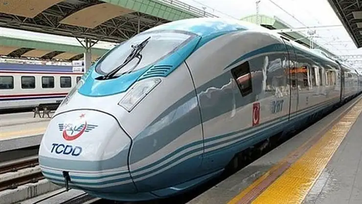 Hızlı tren rekor kırdı