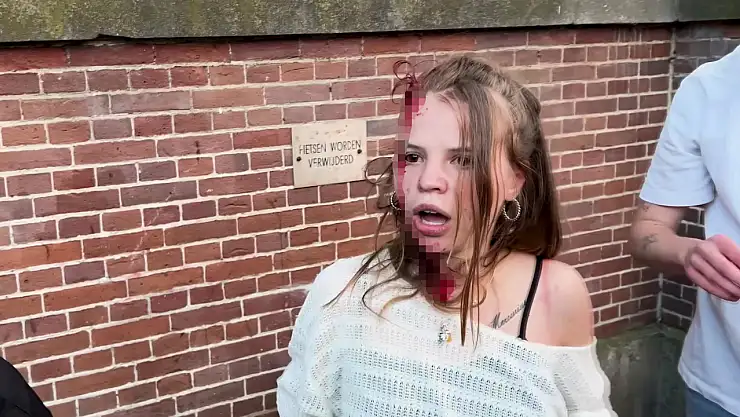 Hollanda'da Filistin için düzenlenen protestoya polis müdahale etti