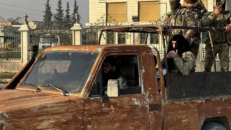 HTŞ Şam'da kontrolü ele geçirdi!