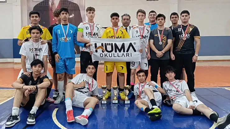 Hüma Okulları spor başarılarıyla göz dolduruyor!