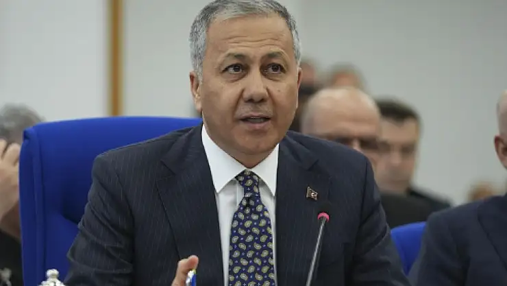 İçişleri Bakanı Yerlikaya, depreme yönelik açıklamalarda bulundu!