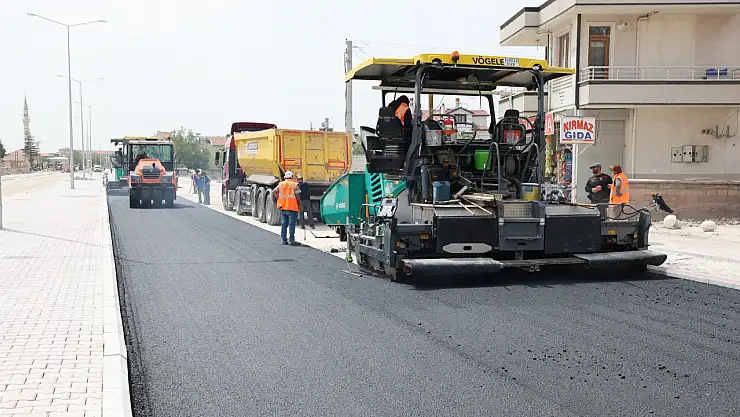İki Belediyeden ortak sıcak asfalt