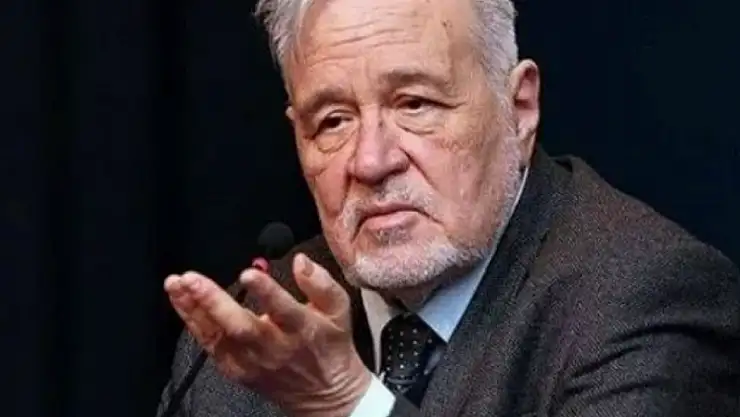 İlber Ortaylı yapay zekanın sorusunu beğenmedi: 'Yapay zekayla muhatap olmam'