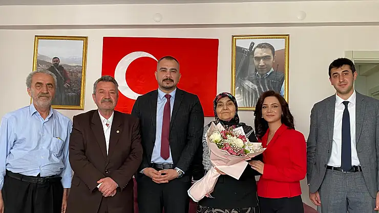 -İletişim Başkanlığı Konya Bölge Müdürlüğünden Şehit Annesine Anlamlı Ziyaret