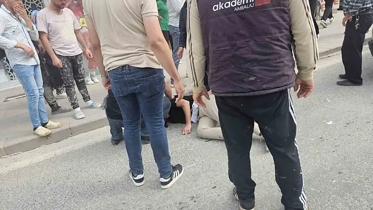 Ilgın'da otomobil ile motosiklet çarpıştı