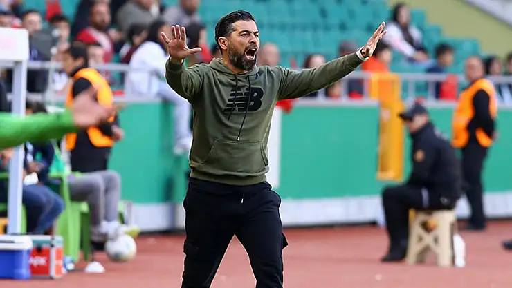 İlhan Palut'tan yönetime eleştiri