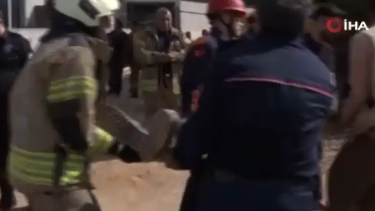 İnşaata göçük: Çok sayıda işçi göçük altında kaldı!