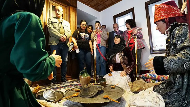 İranlı turizmcilerden Müze Meram'a tam not!