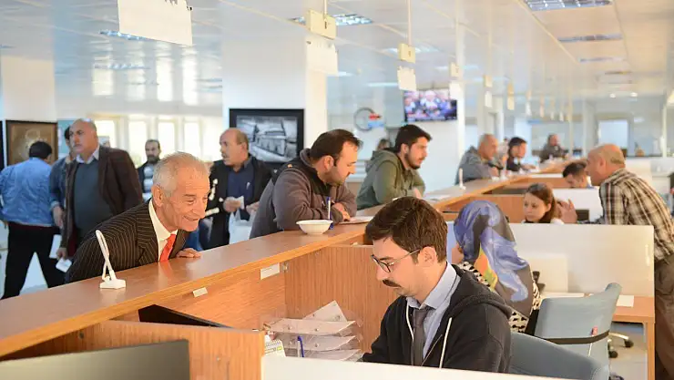 İş arayanlara son fırsat: 10 bine yakın personel alınacak!