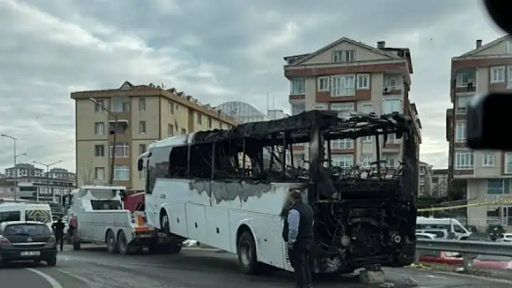 İşçi servisi alev aldı: Korku dolu anlar!