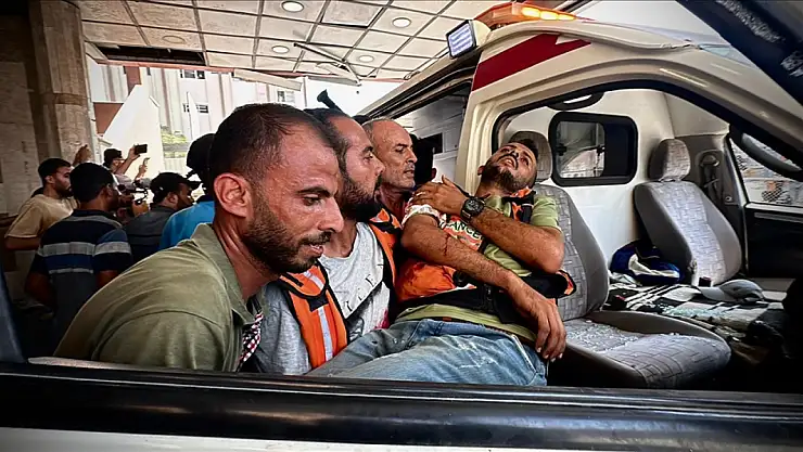 İsrail saldırısında 75 sivil hayatını kaybetti