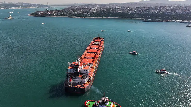 İstanbul Boğazı'nda trafiğe geçici ara verildi