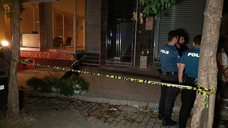 İstanbul'da bir baba gelinini bıçak çekti diye kendi oğlunu öldürdü