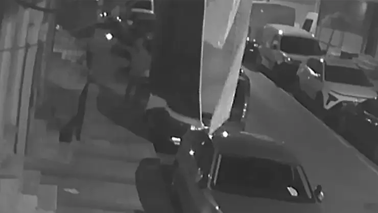 İşyerine kurşun yağdırdılar