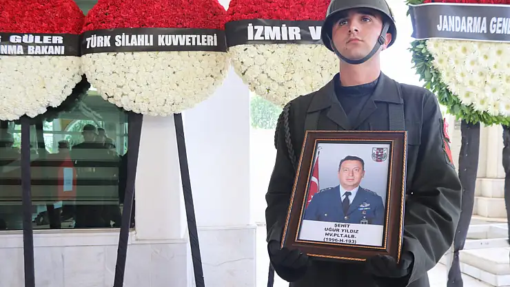 İzmir şehidini sonsuzluğa uğurladı!