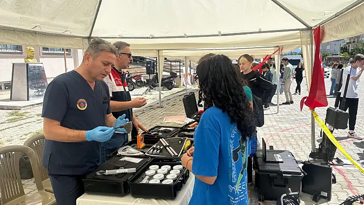 Jandarmadan öğrencilere tanıtım