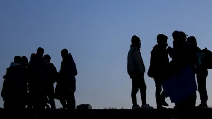 Kaçak göçmen operasyonu: 18 kişi yakalandı!