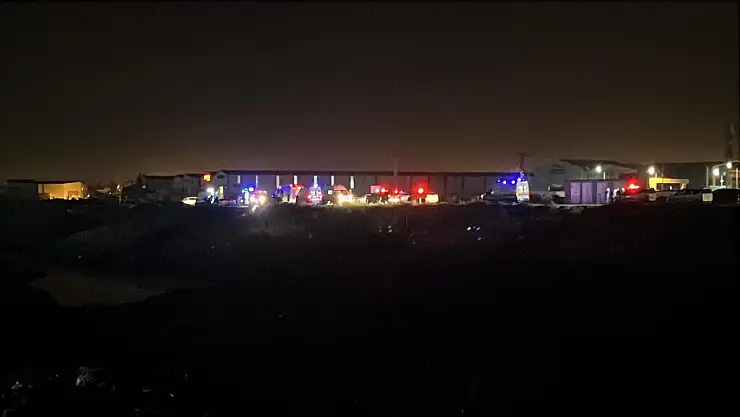 Kaçak göçmenleri taşıyan otomobil nehre uçtu: Çok sayıda yaralı var!