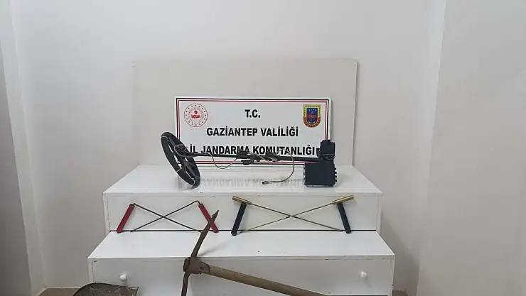 Kaçak kazı yapan 2 kişi suçüstü yakalandı