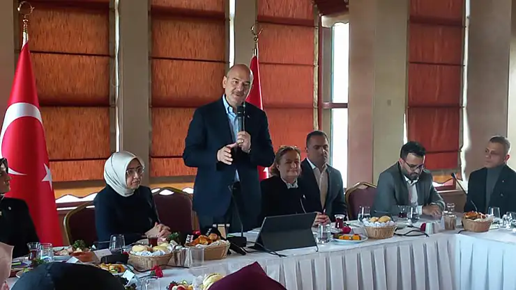 KADES uygulamasını 5 milyon 205 bin kadın indirdi