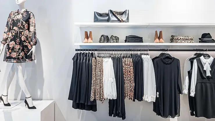 Kadınların canını sıkan iflas! 50 yıllık moda devi şubelerini kapatıyor…