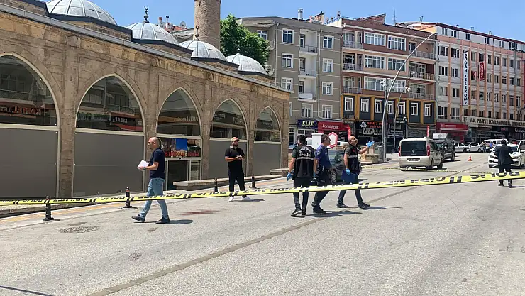 Kafasına tabanca kabzasıyla vurulan şahıs ağır yaralandı