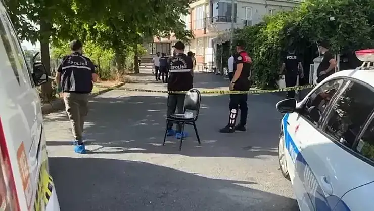 Kahvehaneye silahlı saldırı: Kameralara yansıdı