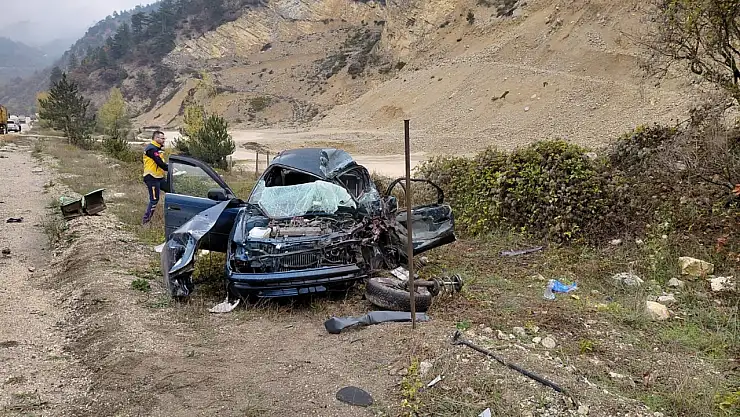 Kamyon karşı şeride daldı: 1 ölü, 1 yaralı!