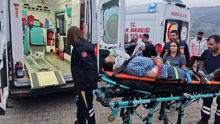 Kamyonet uçuruma yuvarlandı: 1'i ağır 3 yaralı