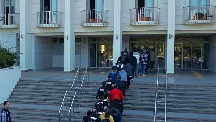 Kaptandan kantin işletmecisine! İnsan kaçakçılığı şebekesine baskın