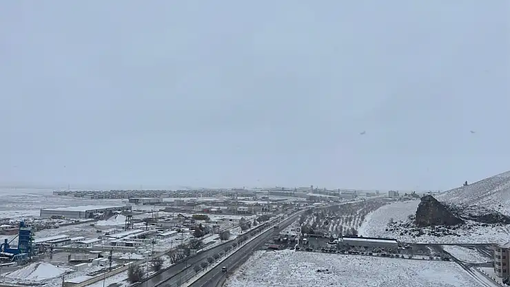 Karapınar'da çiftçilerin yüzü güldü!