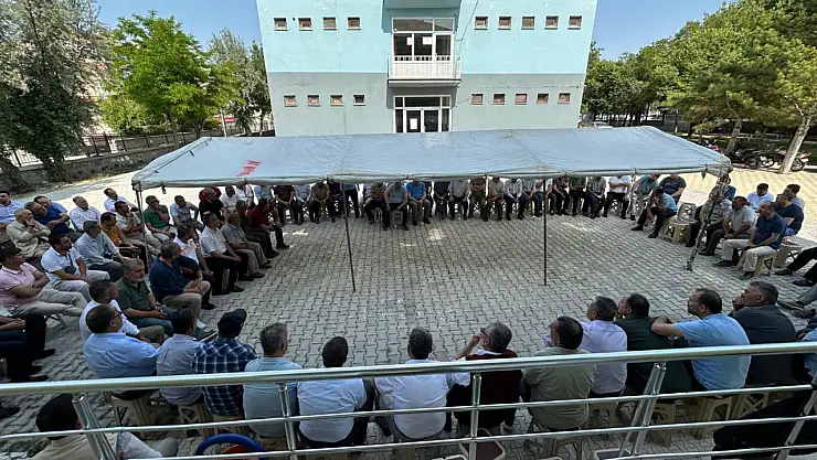 Karapınar İmam Hatip mezunlarının geleneksel buluşması bu yıl da düzenlendi