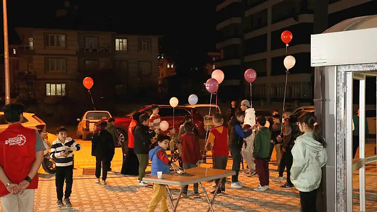 Karatay'da çocuklara renkli ramazan sürprizi