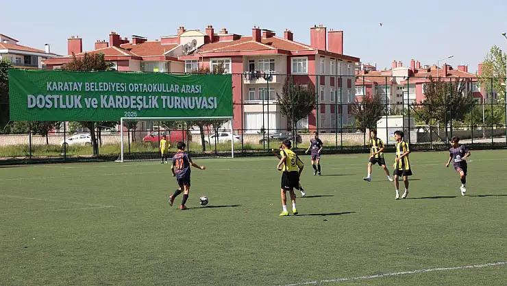 Karatay'da gençlik sporla buluştu: 1000 öğrenci turnuvalarda ter döktü