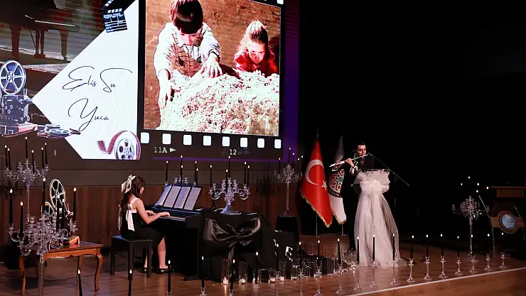 Karatay'da sanat dolu gece: Tam not aldılar!