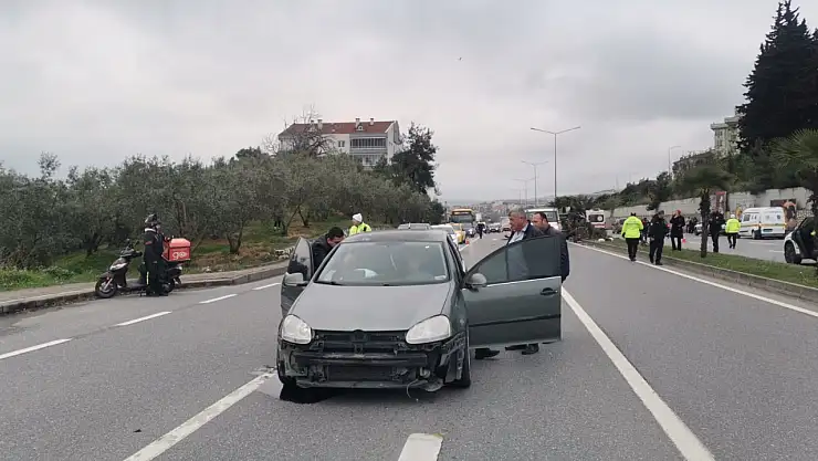Karşı şeride geçen otomobile ambulans çarptı: 4 kişi yaralandı