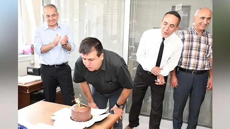 Kaymakam Pişkin'den şehit oğluna sürpriz doğum günü