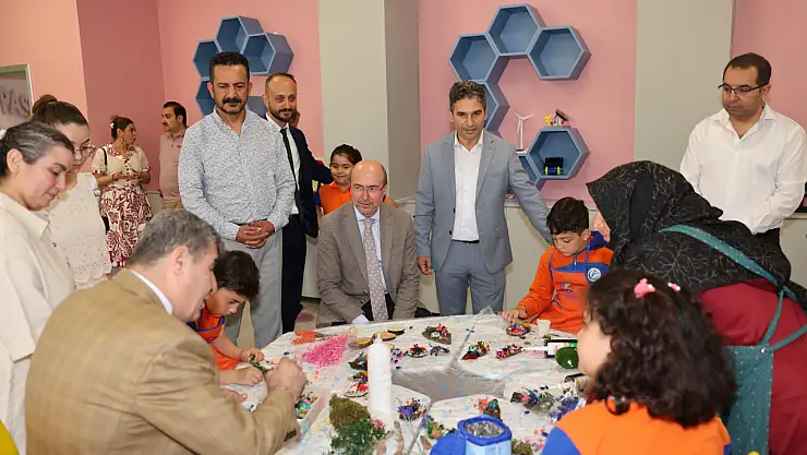 Kaymakam ve Başkan Yıl Sonu Sergisine Katıldı!