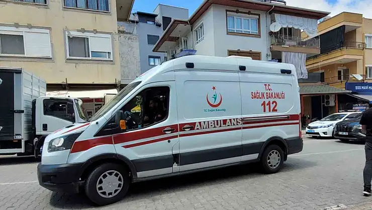 Kaza yapan sürücü hastanelik oldu