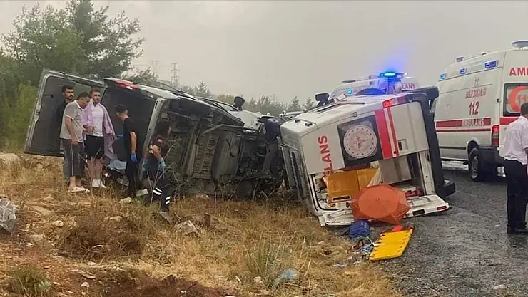 Kazazedelerin imdadına giden ambulans da kaza yaptı: 1 ölü!