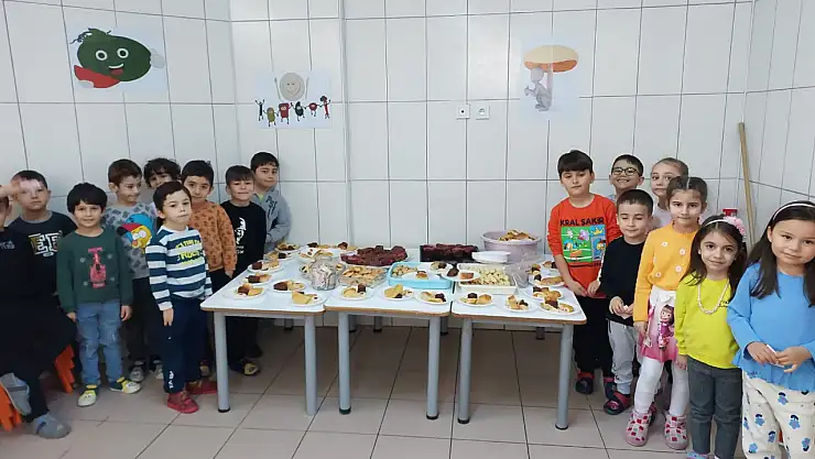 Kendileri küçük yürekleri büyük öğrencilerden anlamlı bağış!