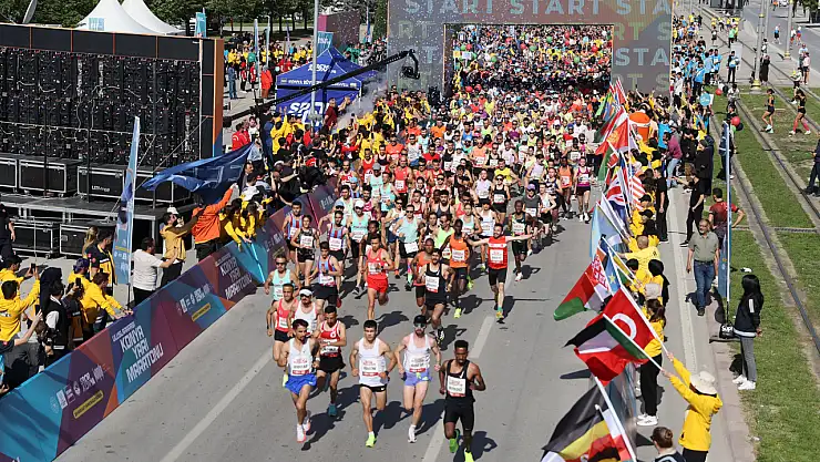 Kenyalı Atletler Konya Yarı Maratonu'na damga vurdu!