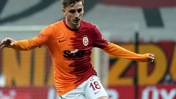 Kerem Aktürkoğlu Hat Trick yaptığı topu depremzedelere bağışladı