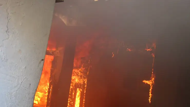 Kilis'te bir evde çıkan yangın maddi hasara yol açtı!