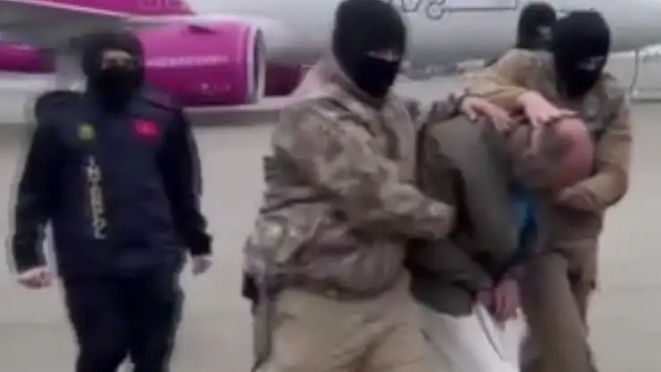 Kırmızı bültenle aranan 2 suç örgütü yöneticileri yapılan operasyonla Türkiye'ye getirildi!